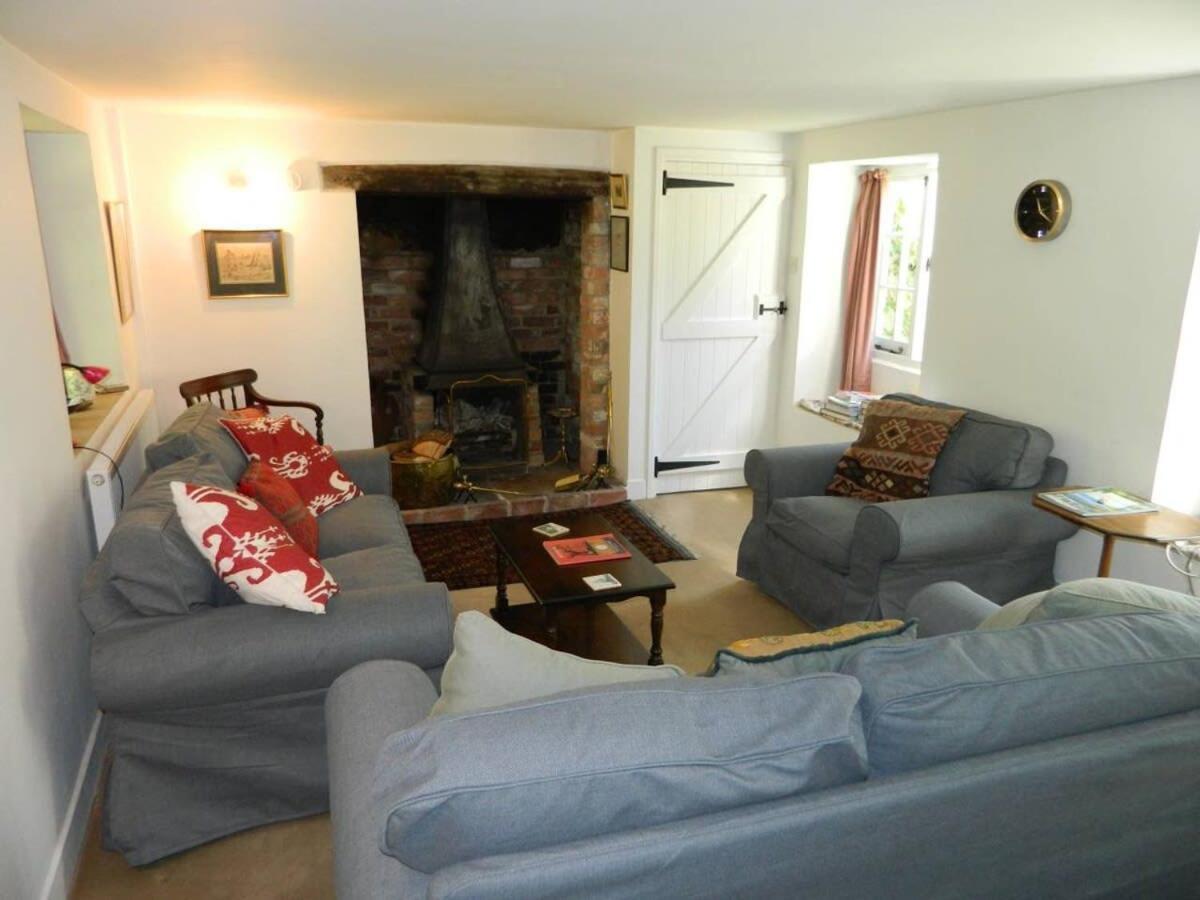 River Cottage A Country Retreat In Wooded Gardens East Stoke  Eksteriør bilde
