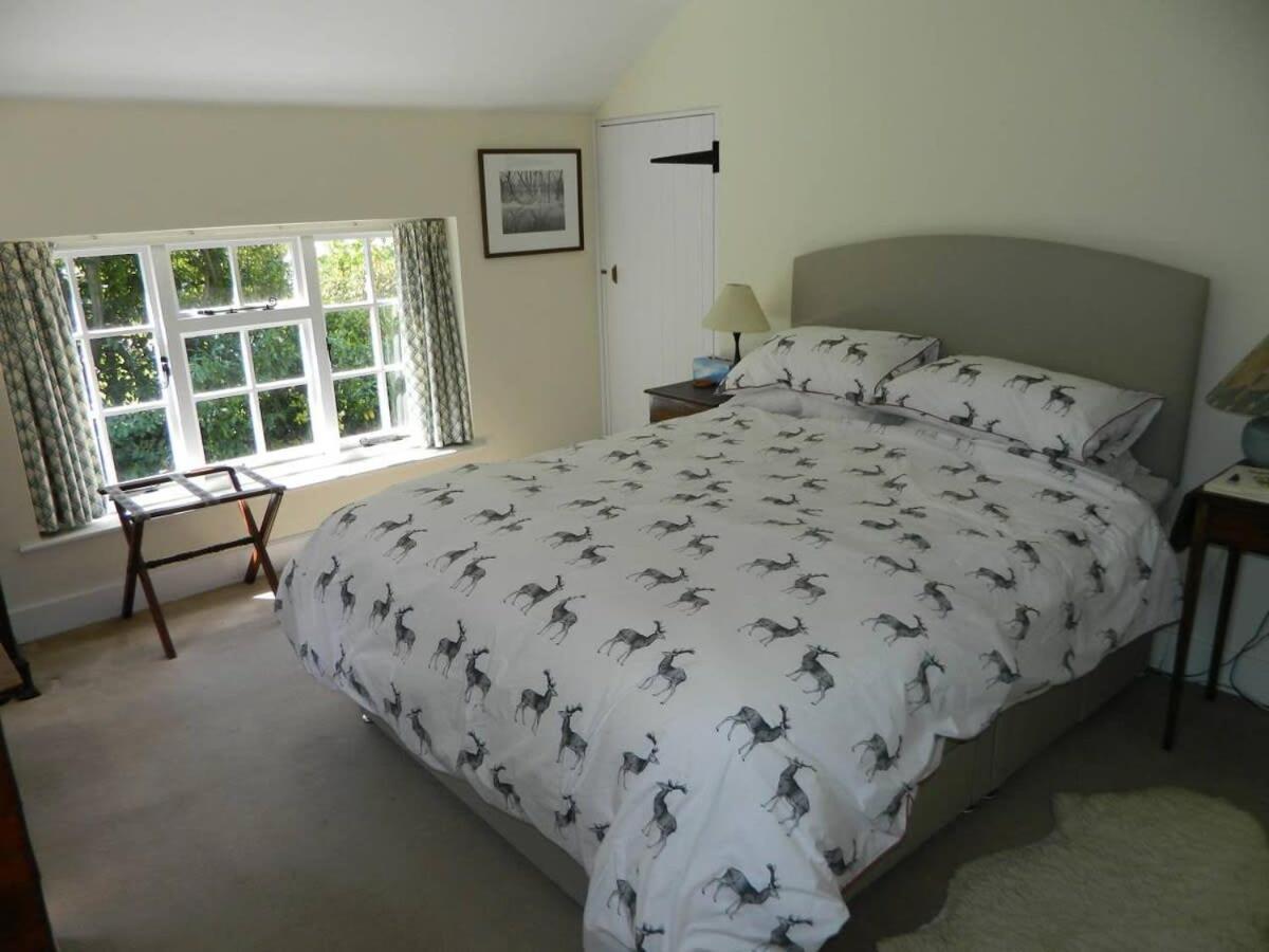 River Cottage A Country Retreat In Wooded Gardens East Stoke  Eksteriør bilde