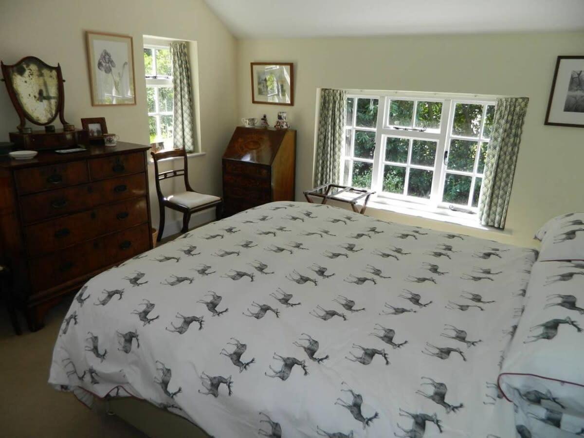 River Cottage A Country Retreat In Wooded Gardens East Stoke  Eksteriør bilde